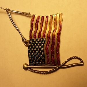 AMERICAN FLAG CRISTMAS ORNAMENT